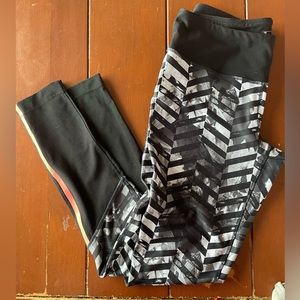 Monsters Workout Leggings - M